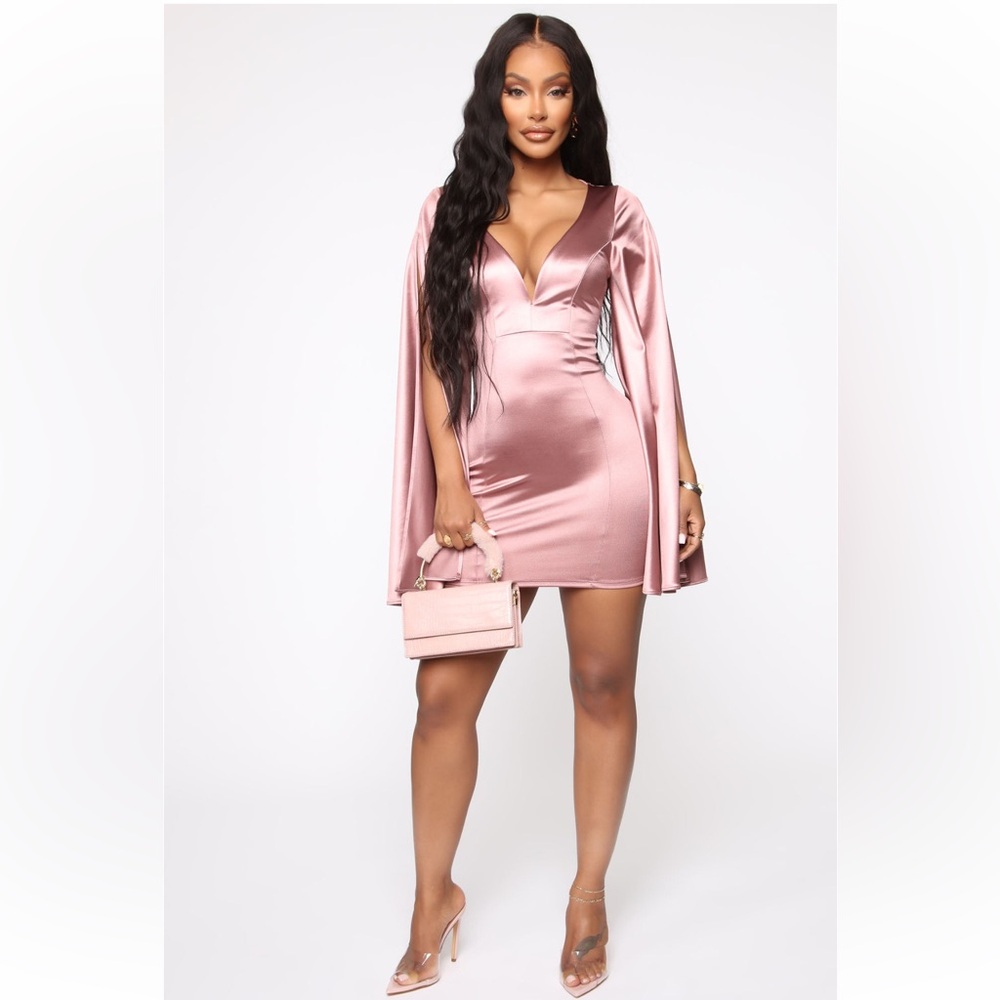 Structured satin mini dress with bat sleeves